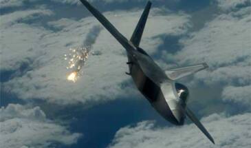 Китайские ПВО признались, что видят американские F-22