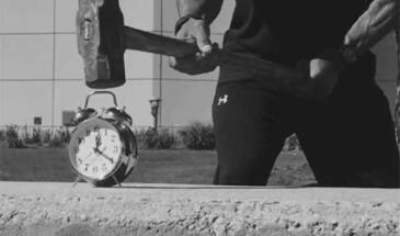 Будильник Rock Clock: когда мотивирует Скала [видео]