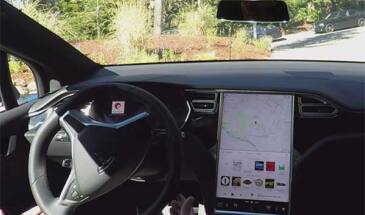Tesla Motors проапдейтила автопилот [видео]