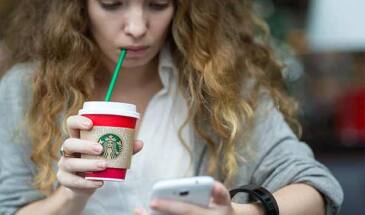 Starbucks начал разливать кофе в «личные чашки» — sustainability однако…