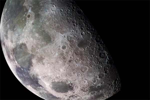 Глава Роскосмоса: отправка человека на Луну на сегодняшний день нецелесообразна
