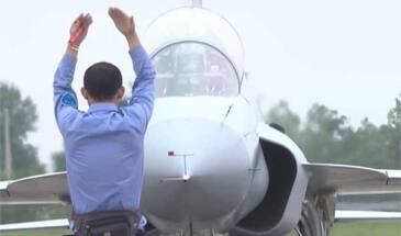 Обновленный учебно-боевой Xiaolong совершил первый полет [видео]
