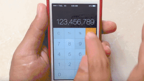 Как работает бэкспейс в калькуляторе iPhone?
