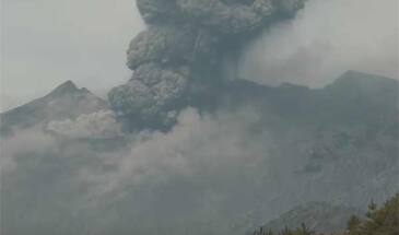 Извержение вулкана Сакурадзима: взрыв, пепел, ударная волна [видео]