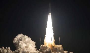 Ariane 5 с двумя спутниками успешно запущена с космодрома Куру [видео]
