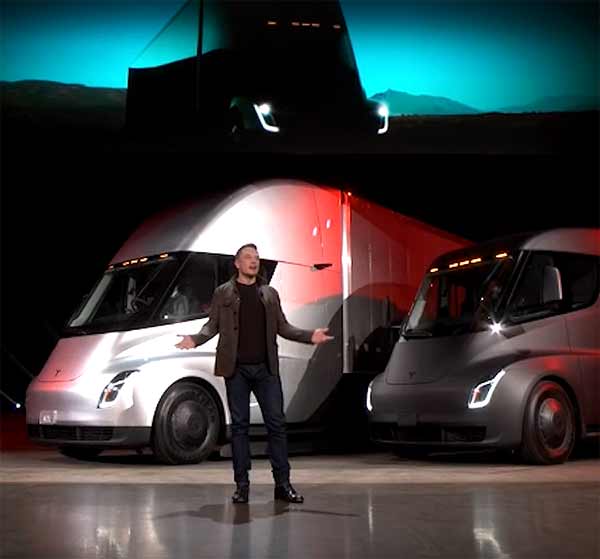 Илон Маск торжественно представил электрогрузовик Tesla Semi [видео]