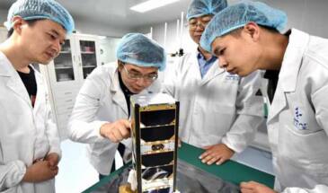 Китай вывел на орбиту первый учебный спутник для школьников [фото]
