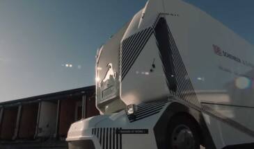 Шведской Einride разрешили испытывать беспилотный грузовик на общей дороге [видео]