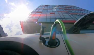 Франция существенно сокращает госсубсидирование электромобилей