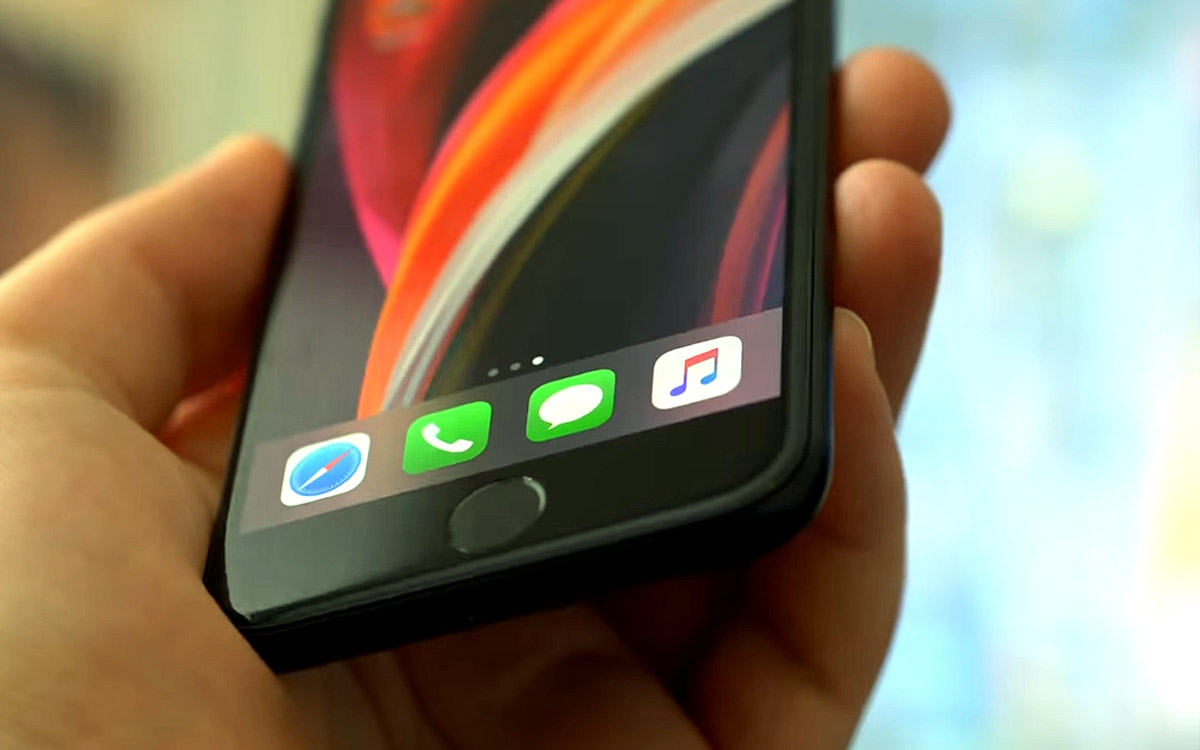 iPhone SE 2020: как полностью закрыть приложение