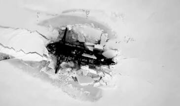 Торпедная стрельба АПЛ из-подо льда в Арктике [видео]