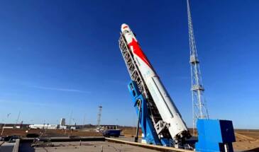 Запуск ZQ-2 с первым в мире метановым двигателем [видео]