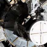 Астронавтки NASA начали первый парный женский выход в космос [видео]