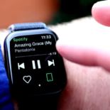 Музыка со Spotify на Apple Watch: ели загрузка виснет на первой песне